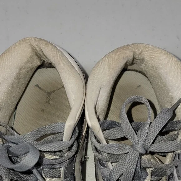 Nike Air Jordan 1 Mid Stealth Sail Grey White BQ6472-115 Women's Size 8 - Picture 8 of 10